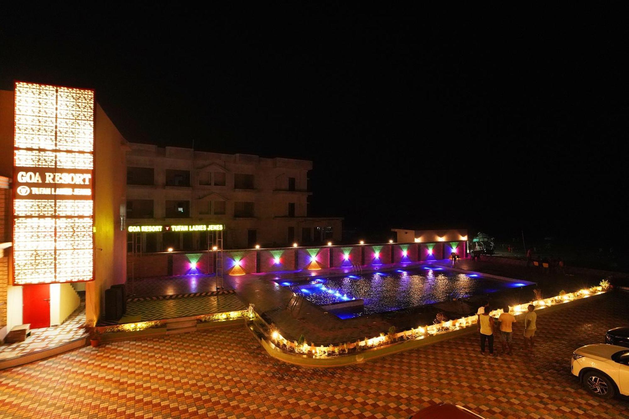 Goa Beach Resort On Beach Mandarmani Eksteriør bilde
