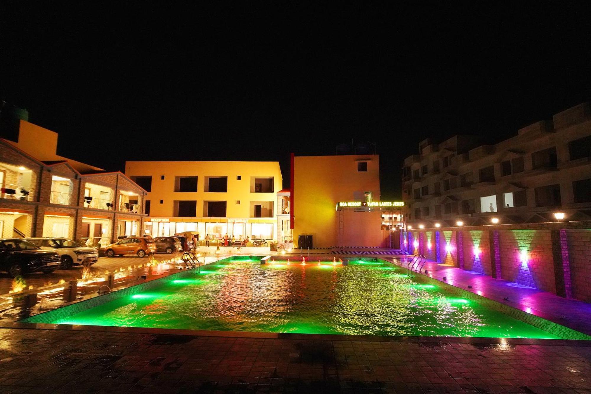 Goa Beach Resort On Beach Mandarmani Eksteriør bilde