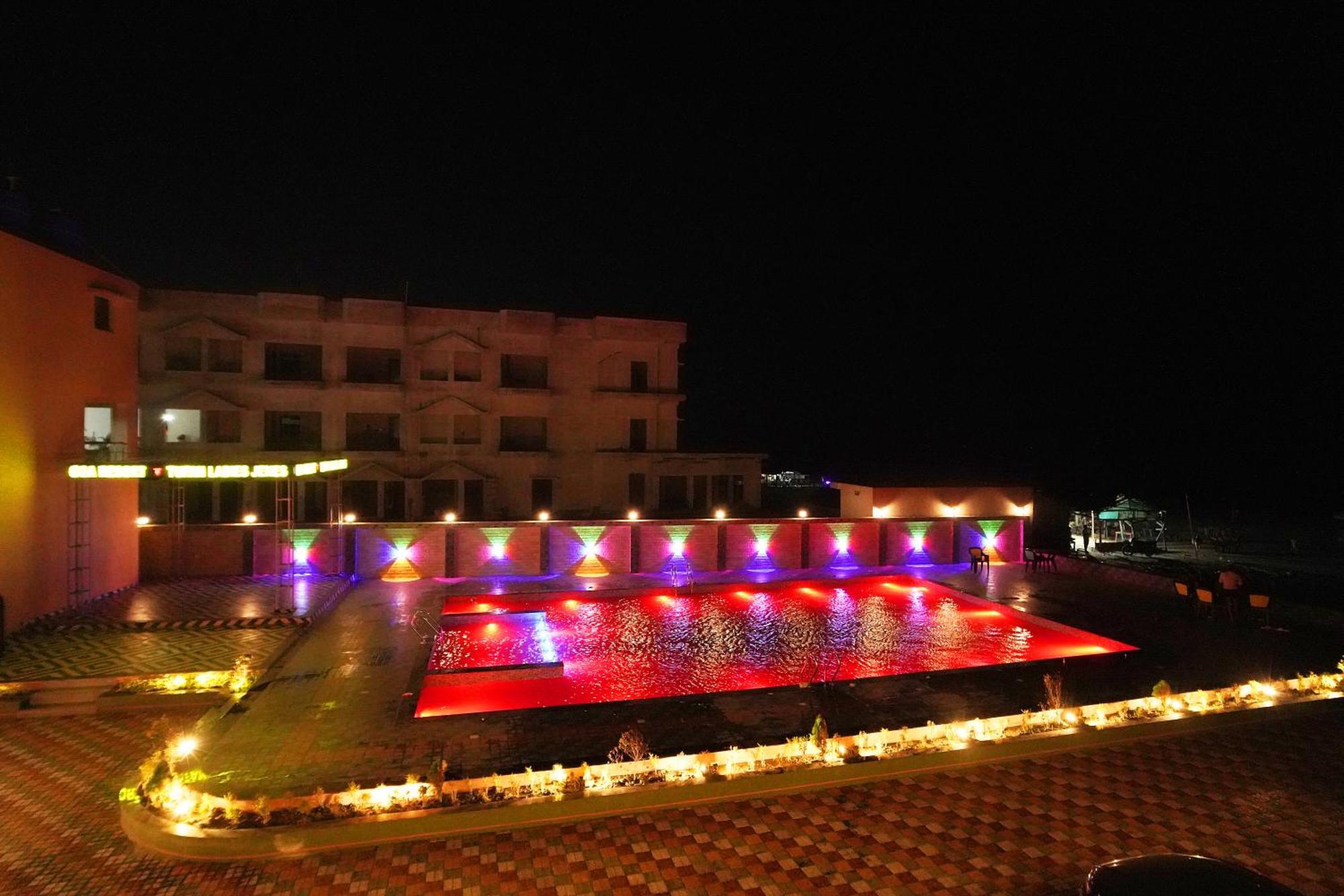 Goa Beach Resort On Beach Mandarmani Eksteriør bilde