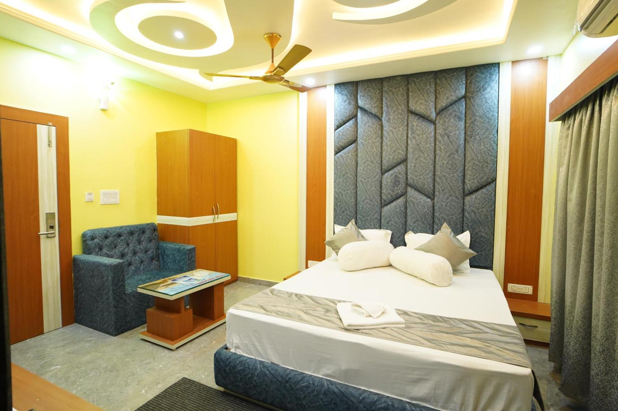 Goa Beach Resort On Beach Mandarmani Eksteriør bilde
